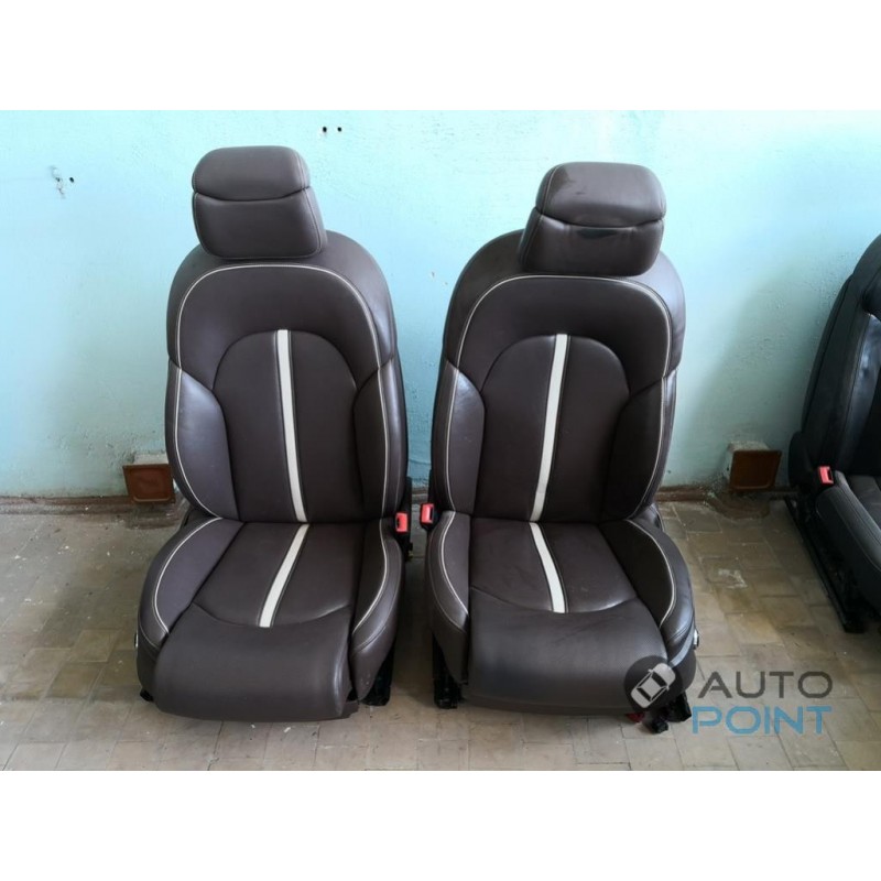 Audi A8 D4 Сomfort - кожаный салон